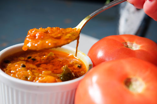 Spicy and Smokey Homemade Tomato Chutney